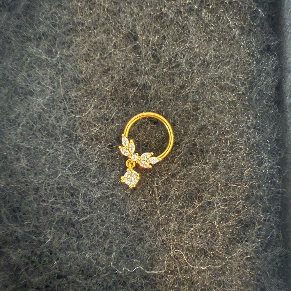Elegant Gold Septum Ring